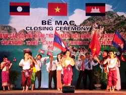 Le 2e Festival de chant, danse et musique entre les 3 pays indochinois